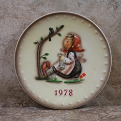 Hummel 271 1978 Annual Plate,  Happy Pastime