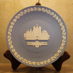 Wedgwood Christmas Plate 1980 St. James' Palace