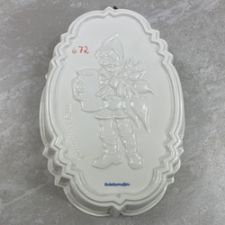 M.I. Hummel 672 For Father, Kitchen Mould, Arbeitsmuster, White, Tmk 6