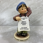 M.I. Hummel 2153 Big Announcement, Heinis Hummel House Oktoberfest 2003, Special Event Figurine, First Issue 2003, Tmk 8