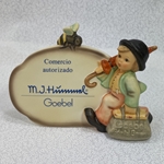 M.I. Hummel 900 Merry Wanderer, Plaque, Spanish Language, Tmk 8