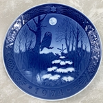 Royal Copenhagen Christmas Plate, 1974 Winter Twilight