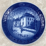 Royal Copenhagen Christmas Plate, 1975 The Queen's Palace