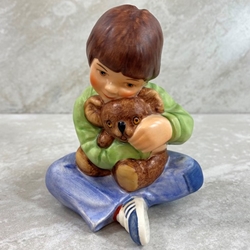 Goebel Figurines, Marian Flahavin, 11 503 12, Bearhug 322 of 1,000 Tmk 6