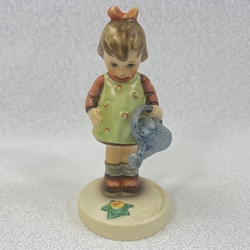 M.I. Hummel 74 Little Gardener, Special Event Figurine 1992, Tmk 7