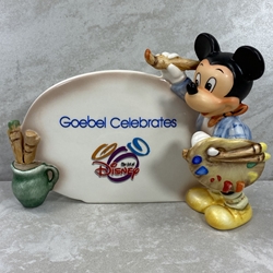 M.I. Hummel 756 The Artist, Plaque / 59-035-11, M.I. Hummel Figurines / Disney Figurine, Mickey Plaque, With Graphics, Tmk 6