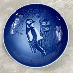 Bing & Grondahl Mother's Day Plate, 1980 Woodpecker & Chicks