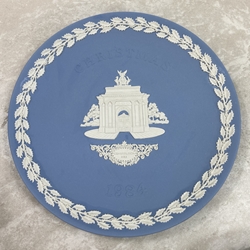 Wedgwood, Christmas Plate 1984 Constitution Hill