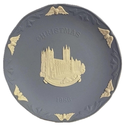 Wedgwood, Christmas Plate 1986 Canterbury Cathedral, Wanted