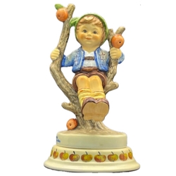 M.I. Hummel 142 3/0 Apple Tree Boy, Apple Fest, Canada 1 of 2000, Tmk 6